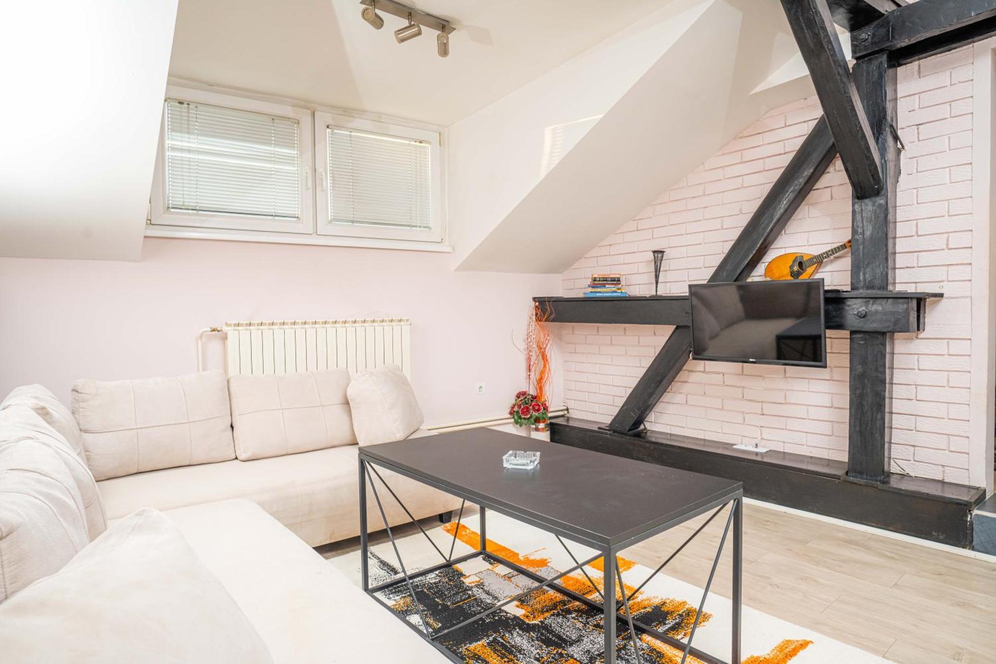 סקופיה He-Ra Apartments With Free Parking מראה חיצוני תמונה