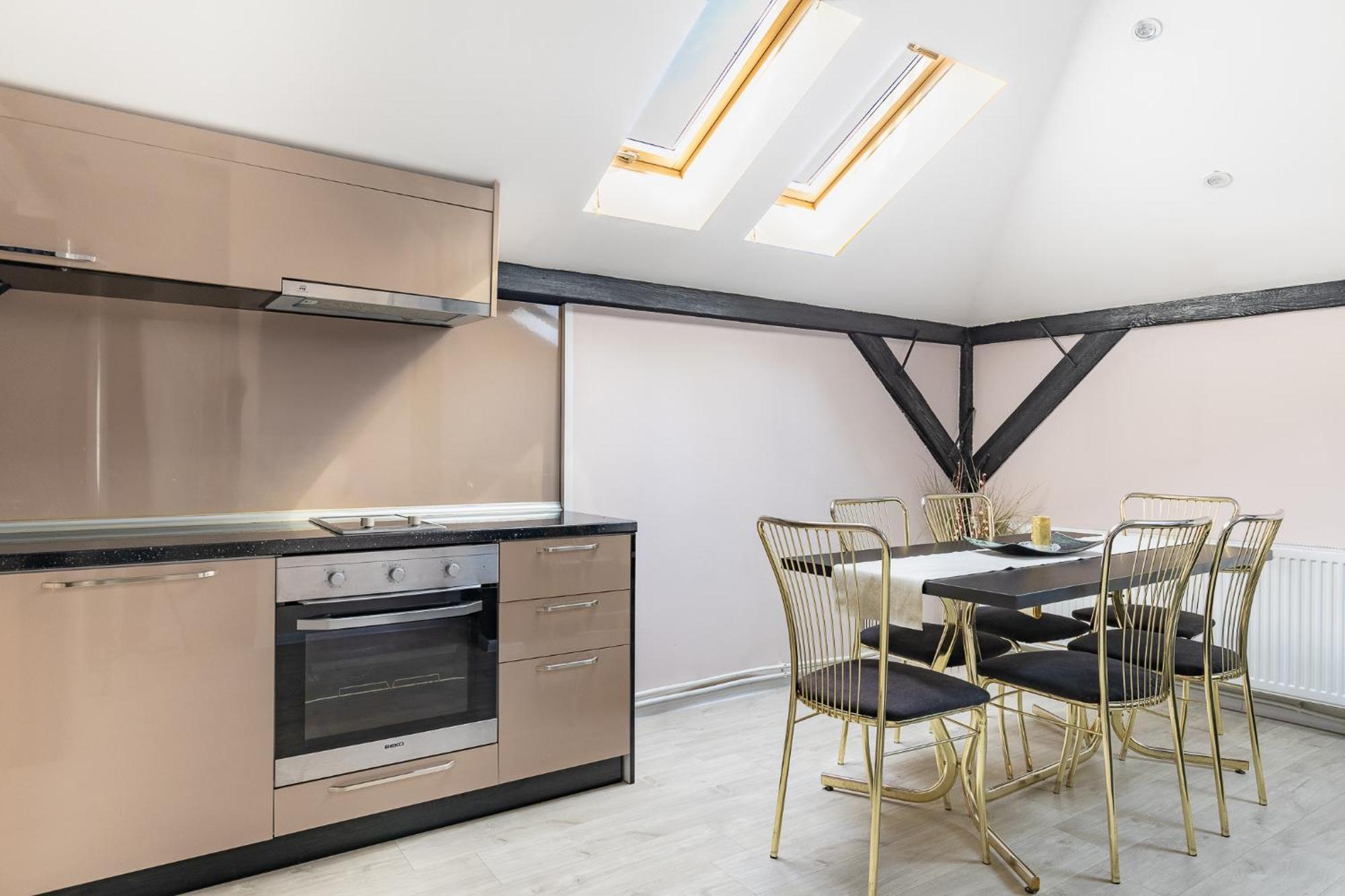 סקופיה He-Ra Apartments With Free Parking מראה חיצוני תמונה